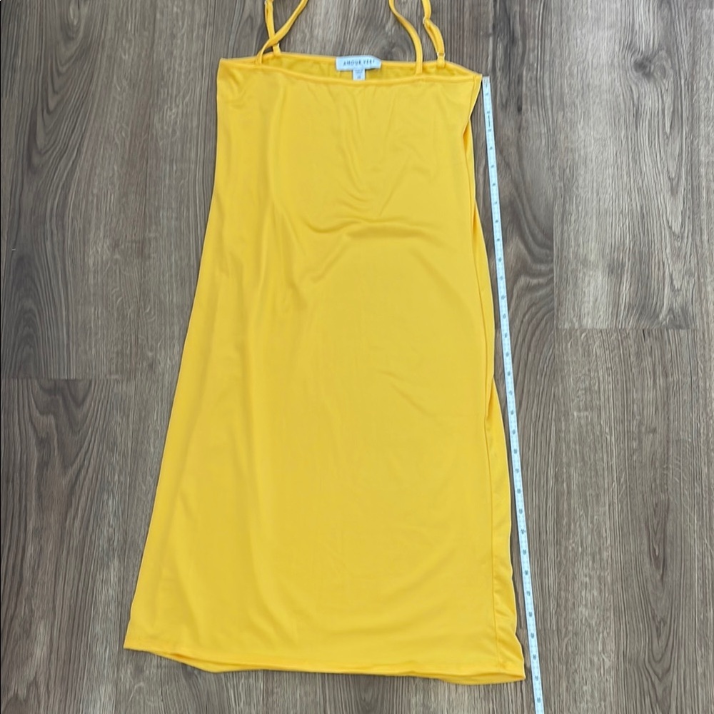 Amour Vert Chic Yellow Knit Midi Dress with Lining - XS - Picture 7 of 11